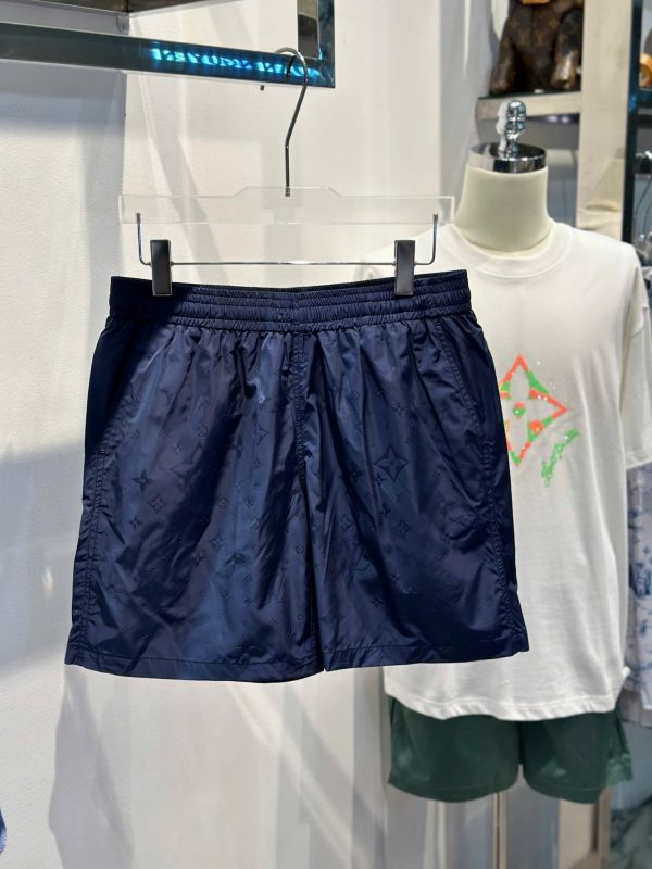 Quần Short Nam Louis Vuitton – Đẳng Cấp Từ Những Chi Tiết Nhỏ