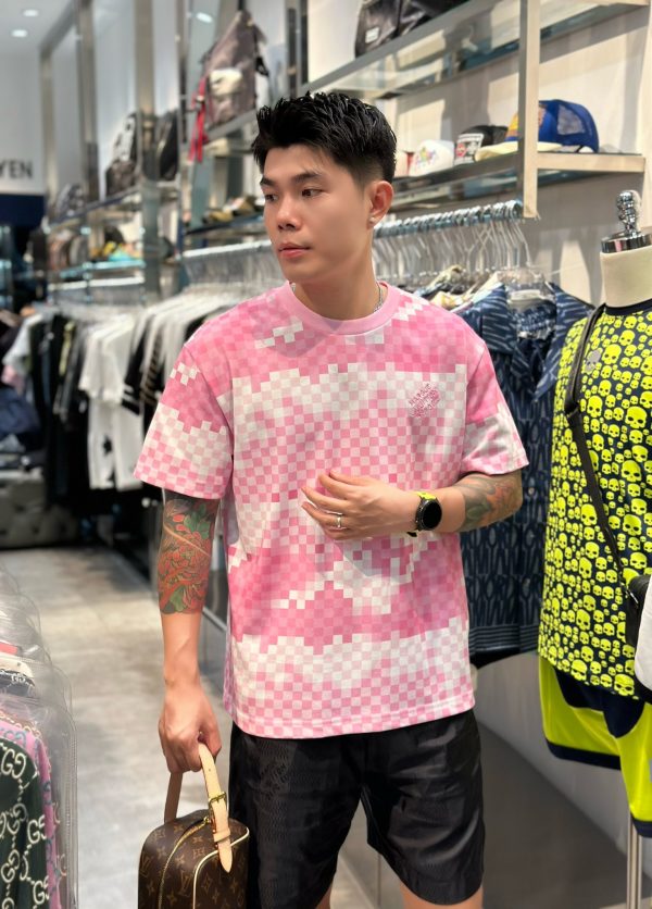 áo Hồng