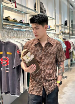 áo sơ mi cộc tay họa tiết FENDI