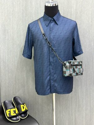 Áo sơ mi cộc tay họa tiết FENDI màu xanh navy