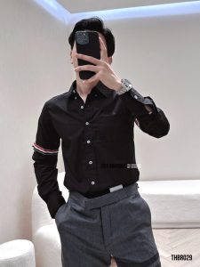 Cách phối áo sơ mi đen